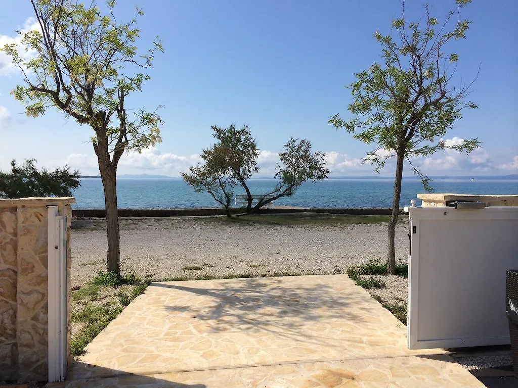 酒店 Paradise Resort Vanesa 维尔