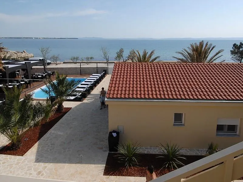 Paradise Resort Vanesa 维尔